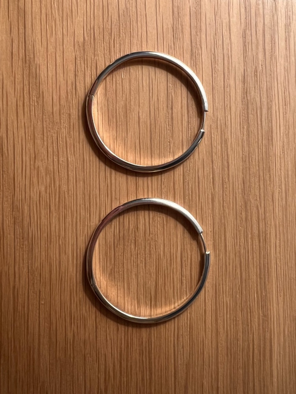 Mejuri - Silver Hoop Earrings - Classic Thin Hoops